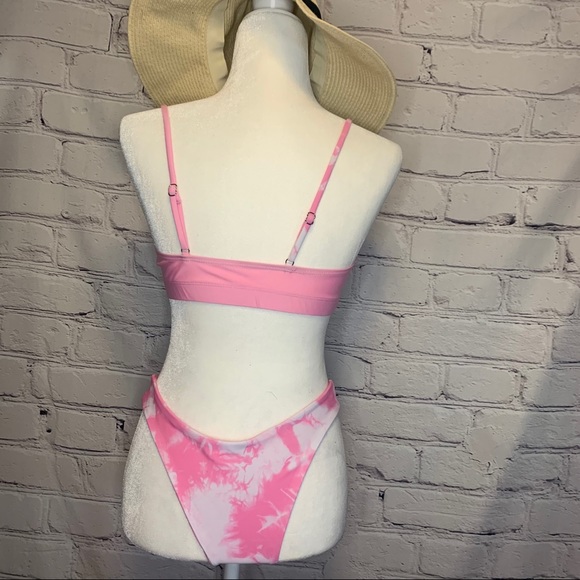 Pink bikini 👙 - Picture 7 of 7